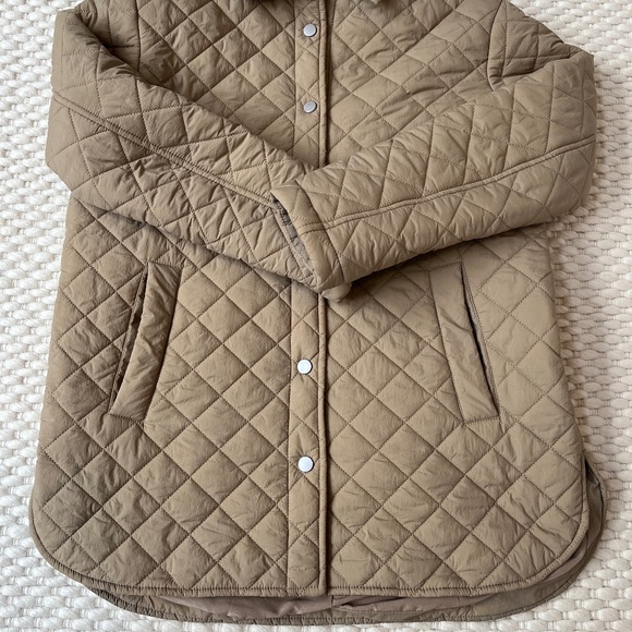 Zara Oversized Diamond Quilted Jacket Tan Gold Snap Closure Elevated Sz XS - Picture 4 of 6
